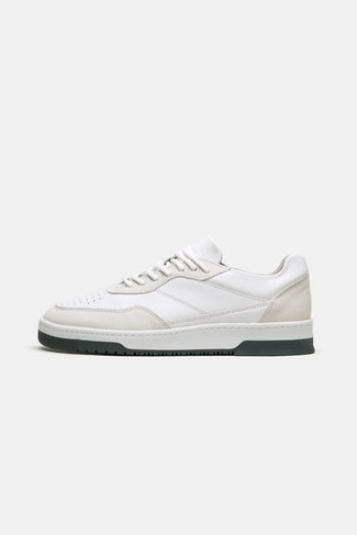 Lakes * The Classic Sneakers